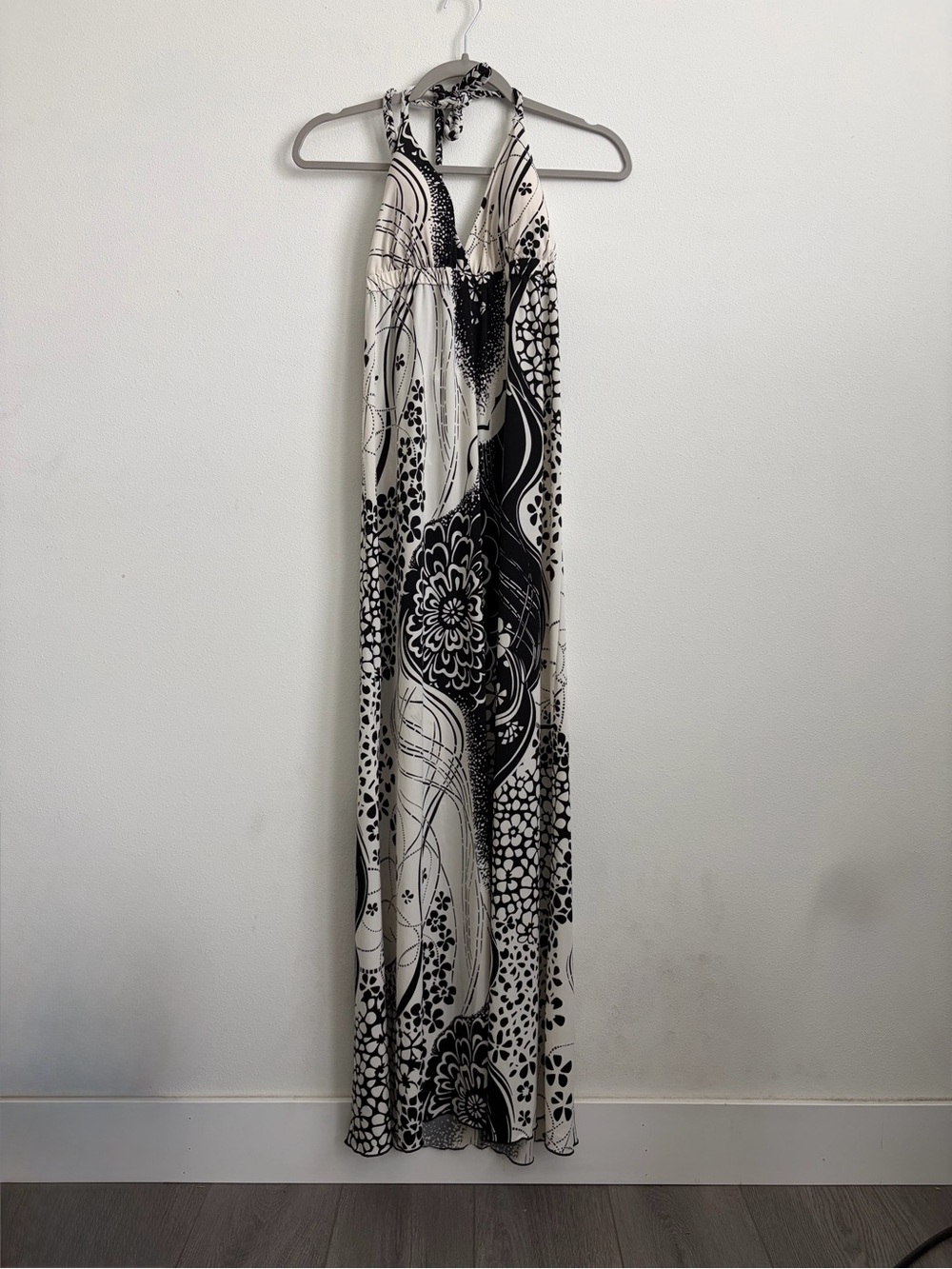 Halo Black and White Backless Halter Maxi Dress